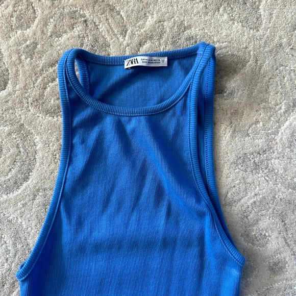 Zara fitted midi dress. Size medium - Picture 2 of 3